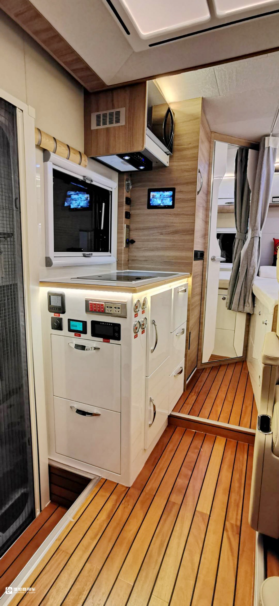 基于欧胜底盘打造,阿娜亚天空之子自行C型小额头旅居车实拍 - 第33张 - 提加商用车网 基于欧胜底盘打造,阿娜亚天空之子自行C型小额头旅居车实拍 - 第33张