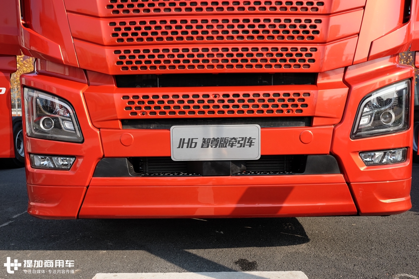 1.2米宽大卧铺，还有卡车专用厨房，解放JH6牵引车是怎么做到的？