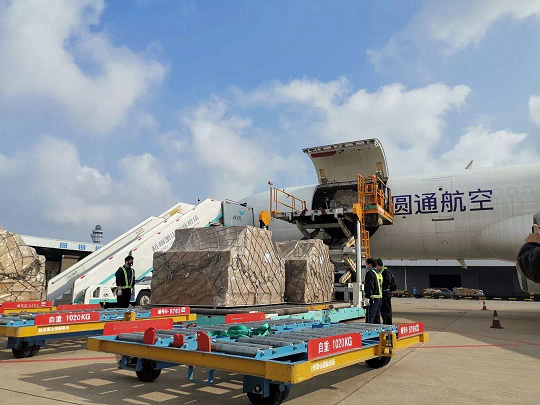 100台快递车!圆通速递助力东风商用车加速经营恢复 - 第1张 - 提加商用车网 100台快递车!圆通速递助力东风商用车加速经营恢复 - 第1张