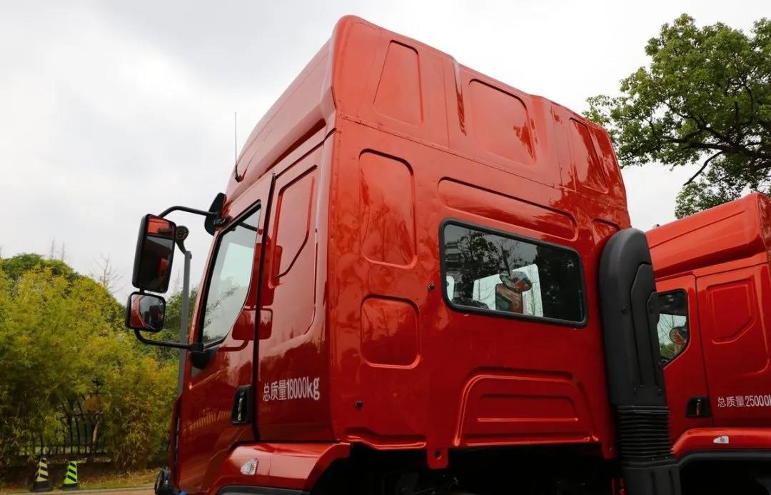 零担速递市场新宠儿:乘龙H5大单桥载货车 - 第5张 - 提加商用车网 零担速递市场新宠儿:乘龙H5大单桥载货车 - 第5张