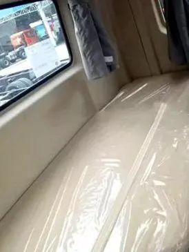 陕汽重卡 | 德龙L3000 4×2载货车，路有多远 心就有多暖 - 第2张