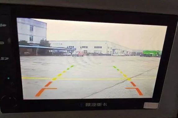 陕汽重卡 | 德龙L3000 4×2载货车,路有多远 心就有多暖 - 第5张 - 提加商用车网 陕汽重卡 | 德龙L3000 4×2载货车,路有多远 心就有多暖 - 第5张