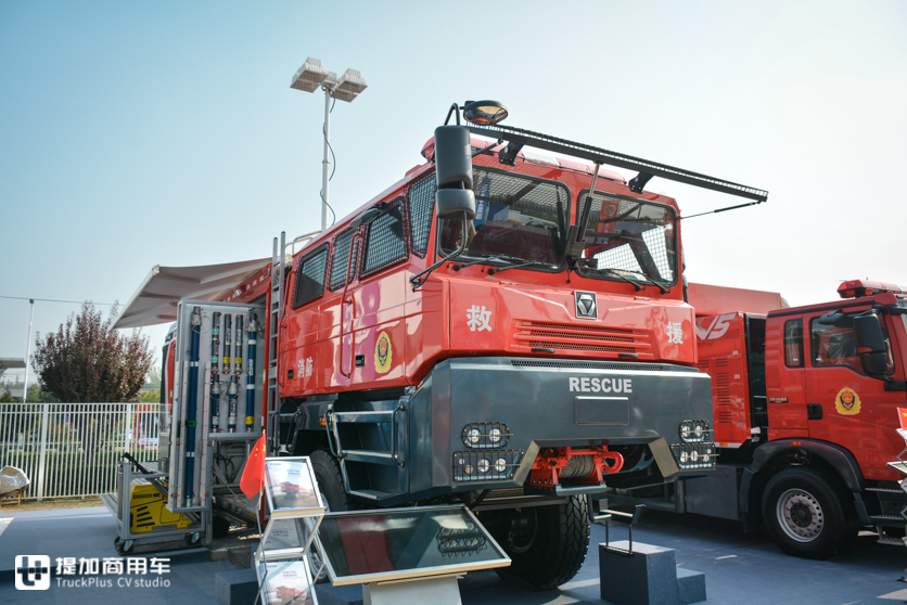 移动的消防器材仓库,装备达700多件,少见的徐工特种消防车实拍 - 第2张 - 提加商用车网 移动的消防器材仓库,装备达700多件,少见的徐工特种消防车实拍 - 第2张