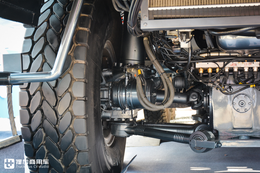 移动的消防器材仓库,装备达700多件,少见的徐工特种消防车实拍 - 第8张 - 提加商用车网 移动的消防器材仓库,装备达700多件,少见的徐工特种消防车实拍 - 第8张