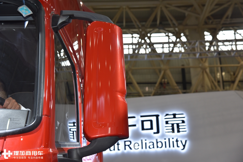 东风天龙KL对陕汽德龙X5000,不是旗舰胜似旗舰,两款高性价比牵引车推荐给你! - 第6张 - 提加商用车网 东风天龙KL对陕汽德龙X5000,不是旗舰胜似旗舰,两款高性价比牵引车推荐给你! - 第6张