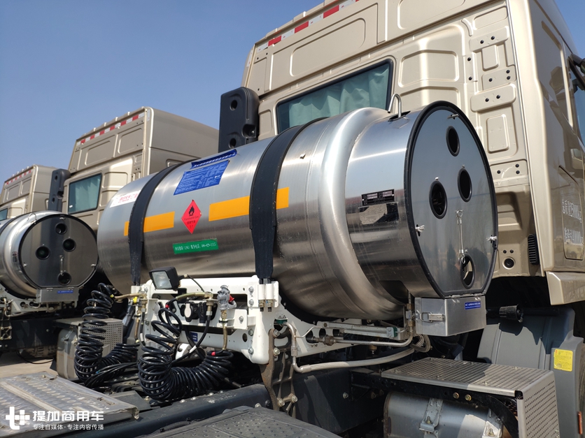想买国六LNG卡车?配置高端,发动机靠谱的联合U+天然气重卡实拍 - 第11张 - 提加商用车网 想买国六LNG卡车?配置高端,发动机靠谱的联合U+天然气重卡实拍 - 第11张
