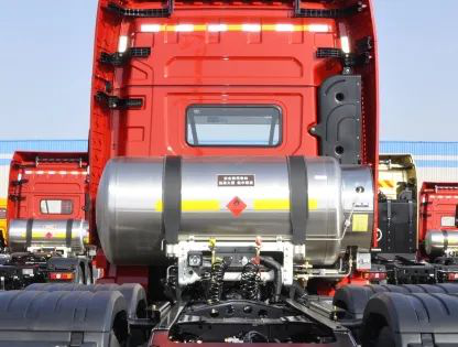 劲大、省气、可靠就选德龙X3000 LNG牵引车 - 第5张 - 提加商用车网 劲大、省气、可靠就选德龙X3000 LNG牵引车 - 第5张