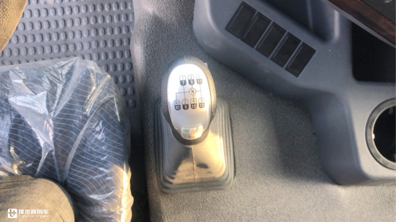 最新款豪沃渣土车实拍,发动机更强劲耐用,车辆舒适性也提升不少 - 第3张 - 提加商用车网 最新款豪沃渣土车实拍,发动机更强劲耐用,车辆舒适性也提升不少 - 第3张