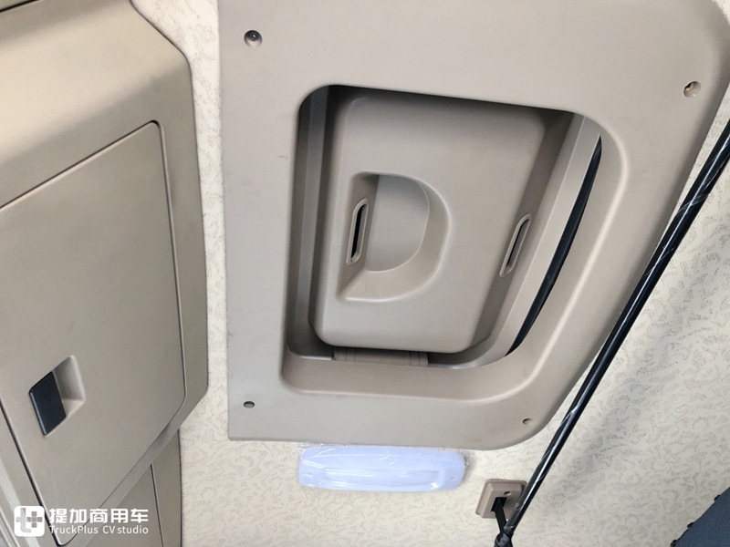 又一款平地板、大空间的载货车即将到来,正在路试的华菱汉马H9载货车实拍 - 第16张 - 提加商用车网 又一款平地板、大空间的载货车即将到来,正在路试的华菱汉马H9载货车实拍 - 第16张