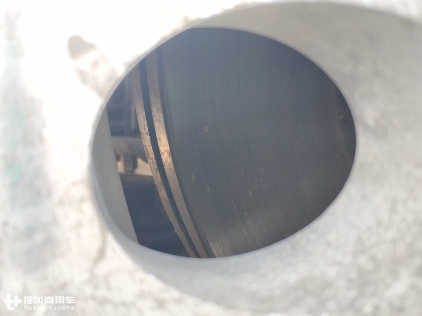 大运新推出的旗舰重卡V9怎么样?最近偶遇了一辆,带您好好看看配置如何 - 第15张 - 提加商用车网 大运新推出的旗舰重卡V9怎么样?最近偶遇了一辆,带您好好看看配置如何 - 第15张
