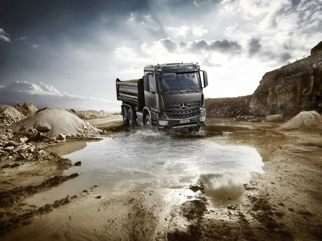 一路“砼”行,共筑美好#Arocs底盘泵车助力基建复工 - 第1张 - 提加商用车网 一路“砼”行,共筑美好#Arocs底盘泵车助力基建复工 - 第1张