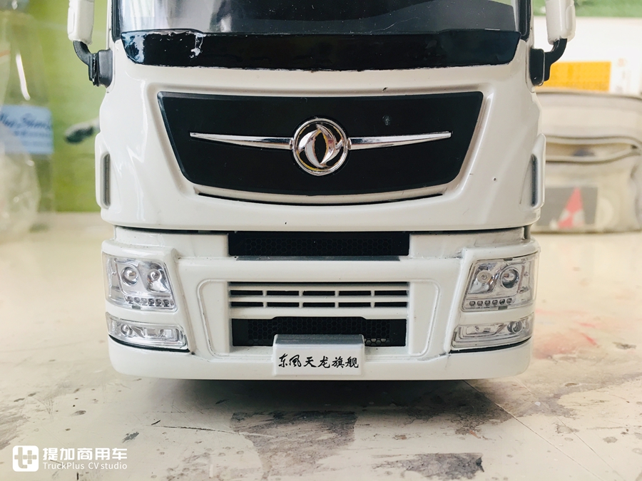 东风商用车的旗舰产品——1:24天龙旗舰卡车模型实拍评测 - 第9张