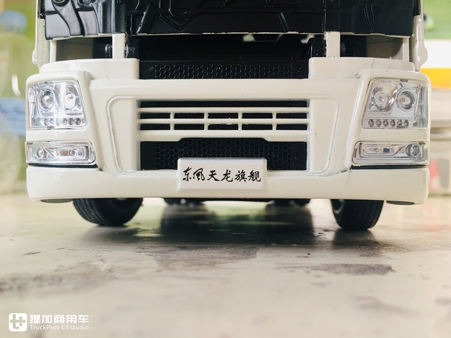 东风商用车的旗舰产品——1:24天龙旗舰卡车模型实拍评测 - 第10张