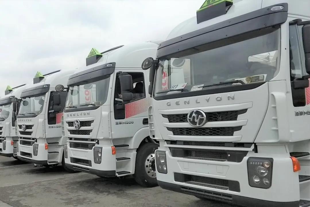 再交车！上汽红岩车罐一体智能危化车批量交付安徽企业 - 第4张