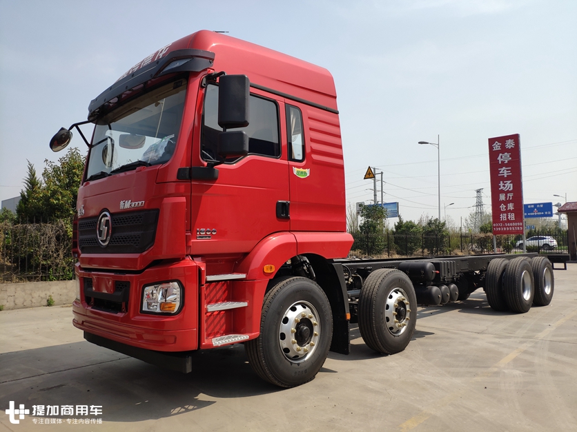 德龙新M3000载货车实拍,350马力潍柴机器,轻量化车身专为绿通打造 - 第7张 - 提加商用车网 德龙新M3000载货车实拍,350马力潍柴机器,轻量化车身专为绿通打造 - 第7张