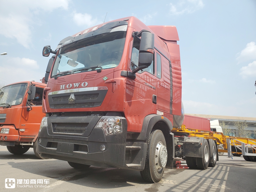 豪沃新出的TX7牵引车,配置怎么样?实拍国六LNG车型带您好好看看 - 第35张 - 提加商用车网 豪沃新出的TX7牵引车,配置怎么样?实拍国六LNG车型带您好好看看 - 第35张