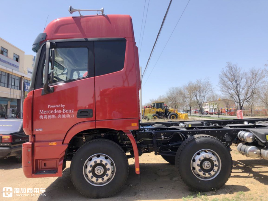 奔驰动力的欧曼EST载货车实拍,售价基本与康明斯X12车型相同,考虑一下吗? - 第3张 - 提加商用车网 奔驰动力的欧曼EST载货车实拍,售价基本与康明斯X12车型相同,考虑一下吗? - 第3张