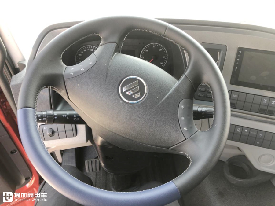 奔驰动力的欧曼EST载货车实拍,售价基本与康明斯X12车型相同,考虑一下吗? - 第5张 - 提加商用车网 奔驰动力的欧曼EST载货车实拍,售价基本与康明斯X12车型相同,考虑一下吗? - 第5张