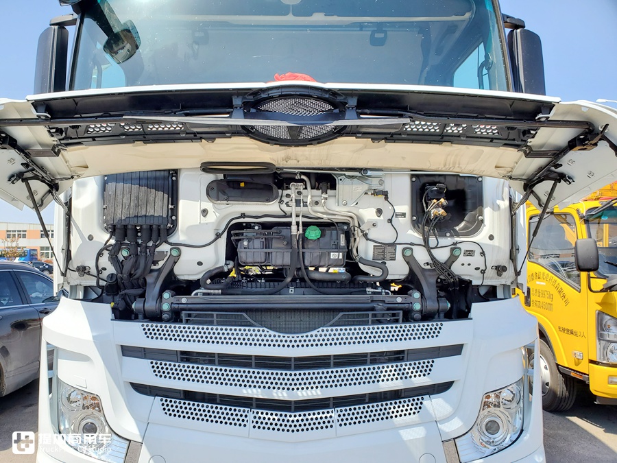 平地板奔驰卡车售价50多万?还有一系列高端配置,现在进口卡车这么香吗? - 第5张 - 提加商用车网 平地板奔驰卡车售价50多万?还有一系列高端配置,现在进口卡车这么香吗? - 第5张