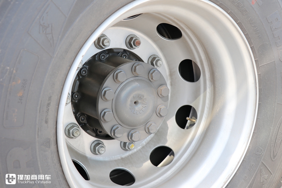 平地板奔驰卡车售价50多万?还有一系列高端配置,现在进口卡车这么香吗? - 第28张 - 提加商用车网 平地板奔驰卡车售价50多万?还有一系列高端配置,现在进口卡车这么香吗? - 第28张