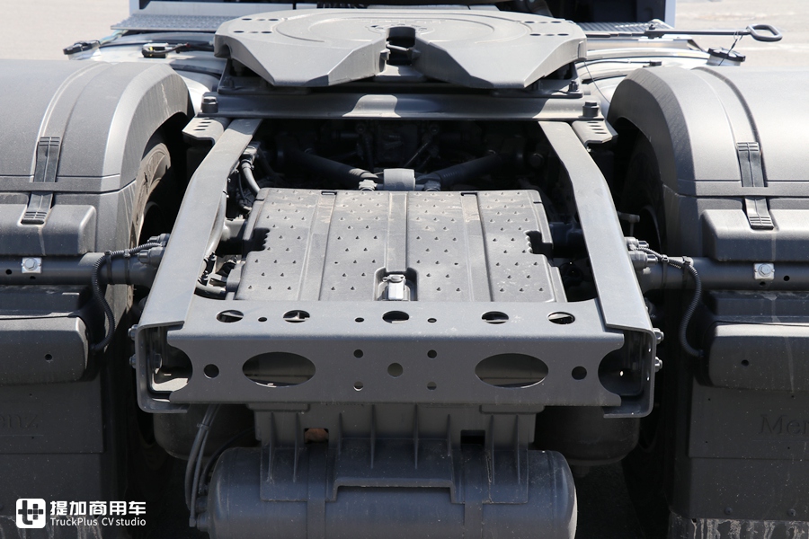 平地板奔驰卡车售价50多万?还有一系列高端配置,现在进口卡车这么香吗? - 第31张 - 提加商用车网 平地板奔驰卡车售价50多万?还有一系列高端配置,现在进口卡车这么香吗? - 第31张