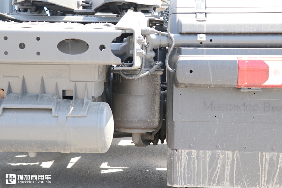 平地板奔驰卡车售价50多万?还有一系列高端配置,现在进口卡车这么香吗? - 第30张 - 提加商用车网 平地板奔驰卡车售价50多万?还有一系列高端配置,现在进口卡车这么香吗? - 第30张