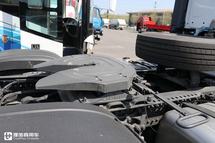 平地板奔驰卡车售价50多万?还有一系列高端配置,现在进口卡车这么香吗? - 第33张 - 提加商用车网 平地板奔驰卡车售价50多万?还有一系列高端配置,现在进口卡车这么香吗? - 第33张