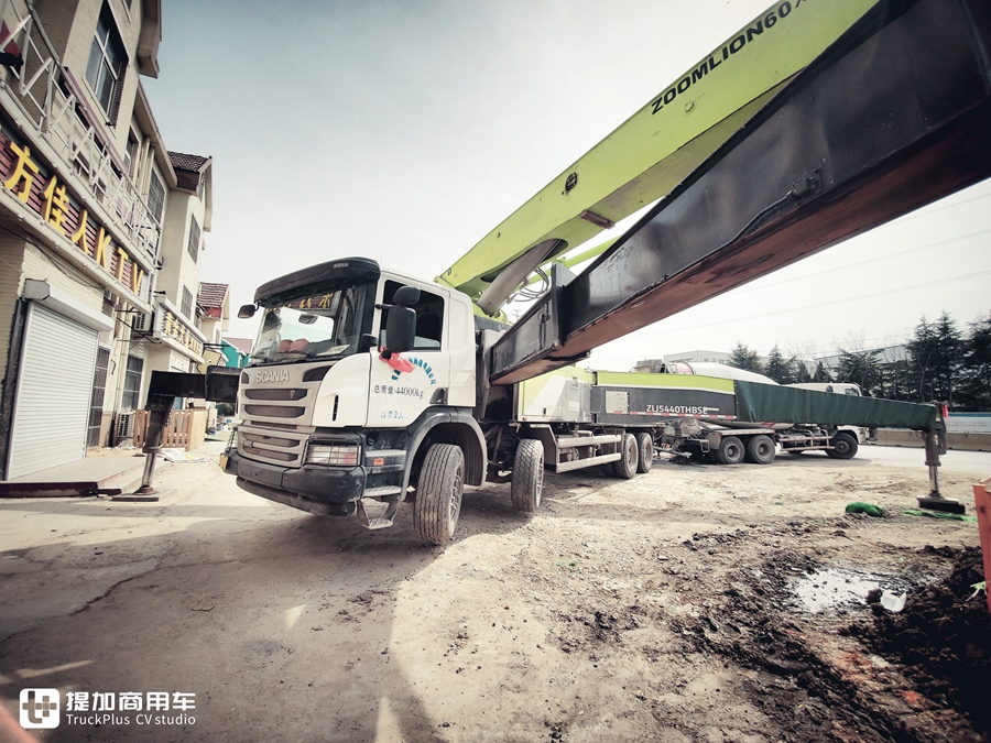 斯堪尼亚P450底盘泵车实拍,车主2018年花近四百万购入,竟然还是手动挡 - 第21张 - 提加商用车网 斯堪尼亚P450底盘泵车实拍,车主2018年花近四百万购入,竟然还是手动挡 - 第21张