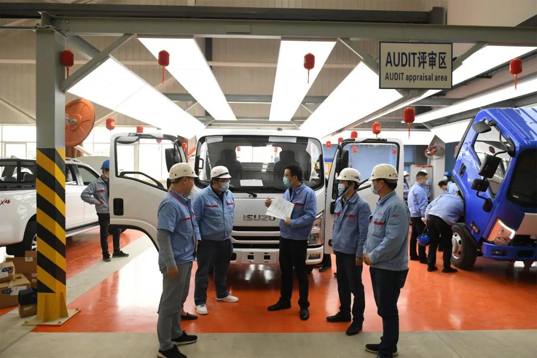 与细节较真、严苛环境测试,千锤百炼五十铃ELF轻卡来了! - 第2张 - 提加商用车网 与细节较真、严苛环境测试,千锤百炼五十铃ELF轻卡来了! - 第2张