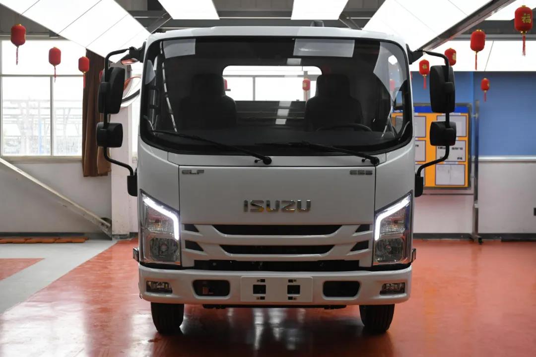 与细节较真、严苛环境测试,千锤百炼五十铃ELF轻卡来了! - 第1张 - 提加商用车网 与细节较真、严苛环境测试,千锤百炼五十铃ELF轻卡来了! - 第1张