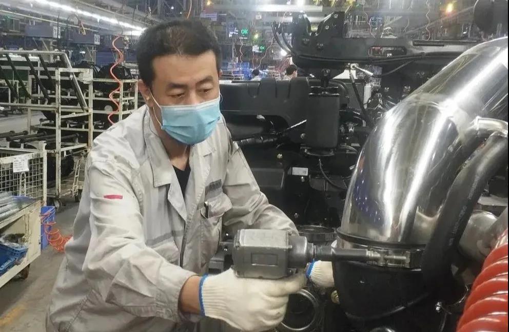 加速赶超，东风商用车人拼了！ - 第3张