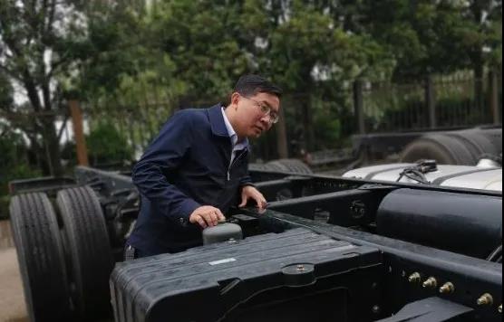 加速赶超，东风商用车人拼了！ - 第2张