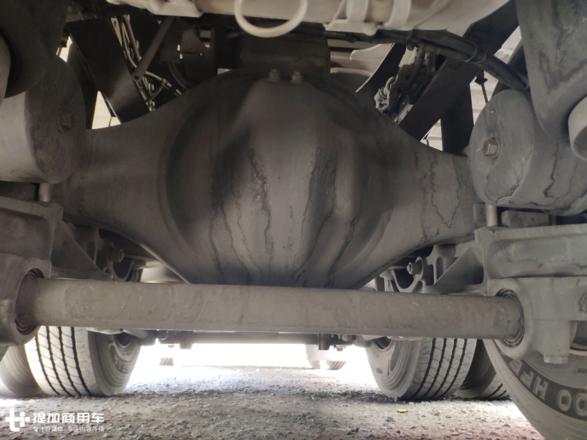 偶遇国六汕德卡燃气卡车,液缓等高端底盘配置都配齐了,车主真有钱 - 第8张 - 提加商用车网 偶遇国六汕德卡燃气卡车,液缓等高端底盘配置都配齐了,车主真有钱 - 第8张