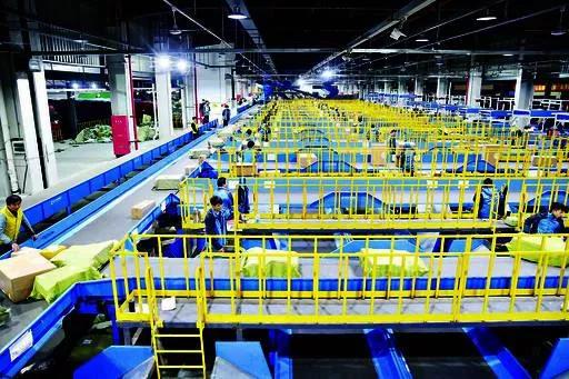 格尔发重卡祝中通快递18岁生日快乐! - 第2张 - 提加商用车网 格尔发重卡祝中通快递18岁生日快乐! - 第2张