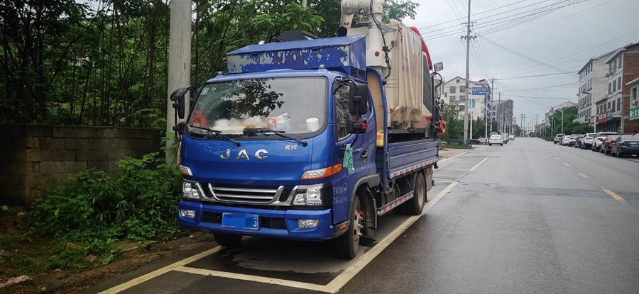 麦客老罗生意这么好? 七台骏铃为何还年年换车! - 第1张 - 提加商用车网 麦客老罗生意这么好? 七台骏铃为何还年年换车! - 第1张