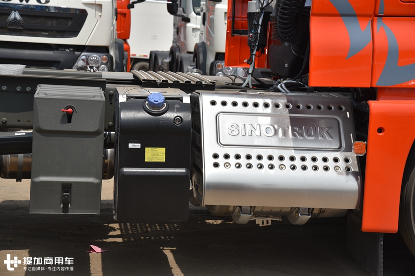 平顶汕德卡G7牵引车首发评测,还是大空间,国六车型价格也亲民 - 第10张 - 提加商用车网 平顶汕德卡G7牵引车首发评测,还是大空间,国六车型价格也亲民 - 第10张