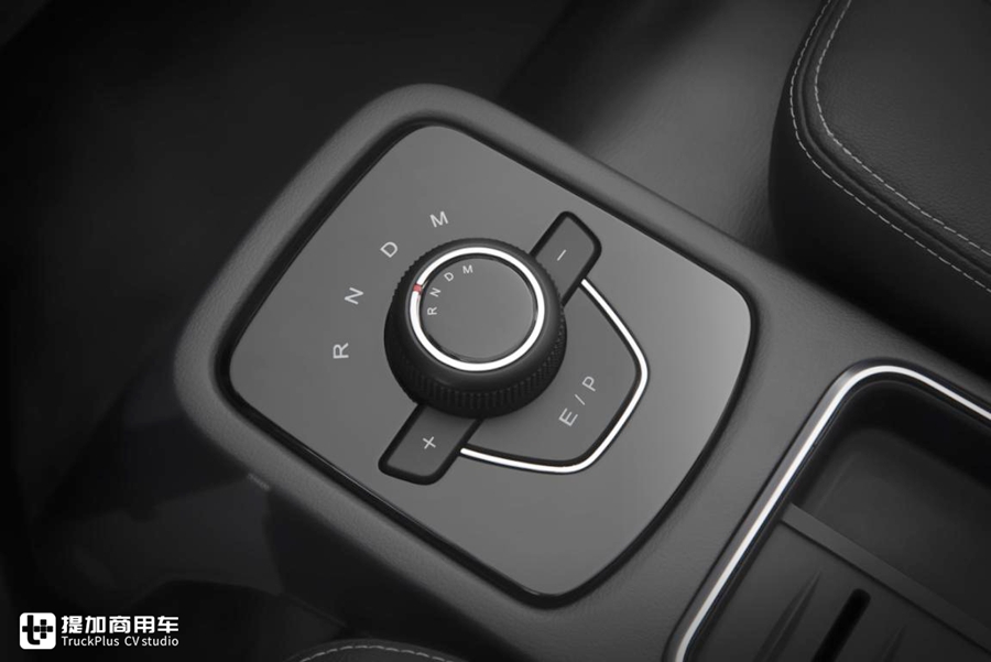 外观大升级,还是旋钮自动档,带您看跃进最新发布的快运H500轻卡 - 第10张 - 提加商用车网 外观大升级,还是旋钮自动档,带您看跃进最新发布的快运H500轻卡 - 第10张