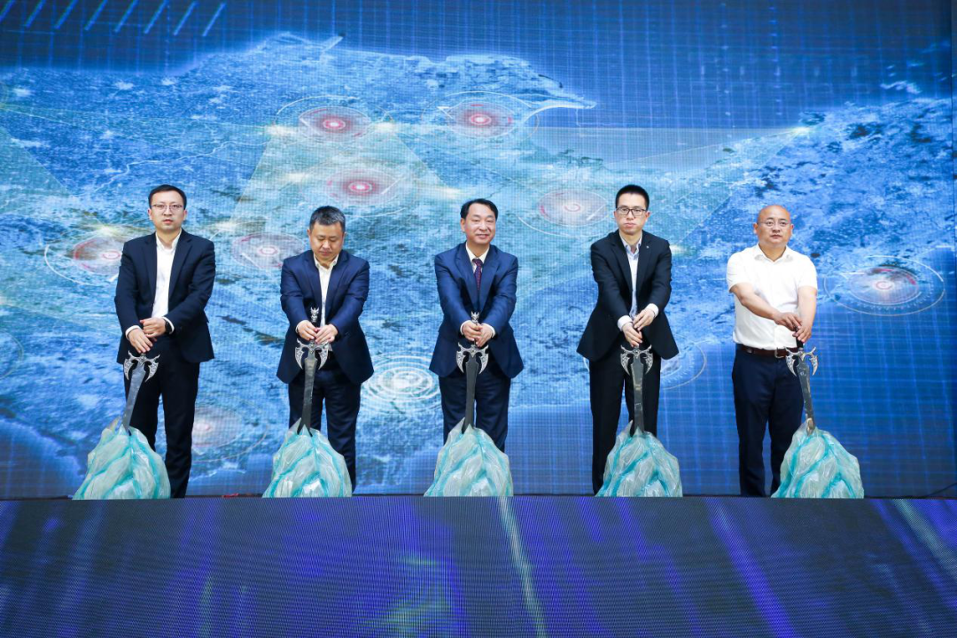 万辆解放国六LNG系列交付山东客户! - 第4张 - 提加商用车网 万辆解放国六LNG系列交付山东客户! - 第4张