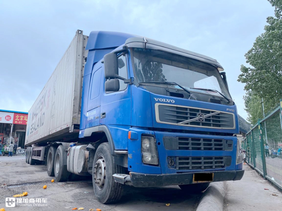 15年车龄的沃尔沃FM实拍,还在倒短,配置领先国产卡车一个时代 - 第1张 - 提加商用车网 15年车龄的沃尔沃FM实拍,还在倒短,配置领先国产卡车一个时代 - 第1张