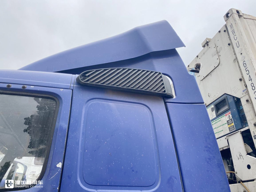 15年车龄的沃尔沃FM实拍,还在倒短,配置领先国产卡车一个时代 - 第3张 - 提加商用车网 15年车龄的沃尔沃FM实拍,还在倒短,配置领先国产卡车一个时代 - 第3张