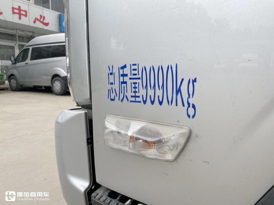 带您看看这款欧马可S3，现在跑绿通都用它，到底是轻卡还中卡？ - 第2张