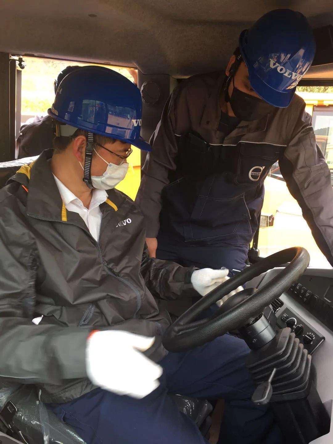 从专业交付到安心服务,A45G铰接式卡车交付中铝广西分公司 - 第2张 - 提加商用车网 从专业交付到安心服务,A45G铰接式卡车交付中铝广西分公司 - 第2张