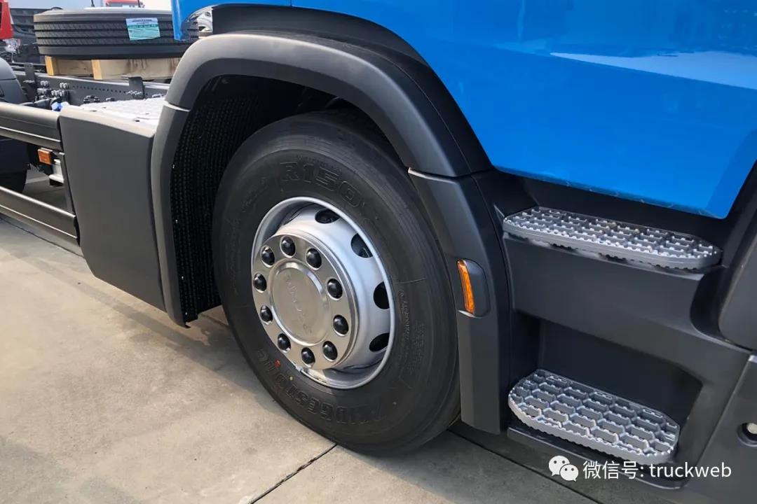 B本就能开的斯堪尼亚,斯堪尼亚P320国六危化品运输车底盘 - 第3张 - 提加商用车网 B本就能开的斯堪尼亚,斯堪尼亚P320国六危化品运输车底盘 - 第3张