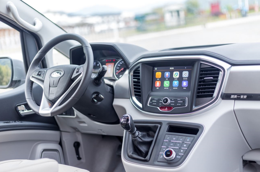 出行行业用车新选项?全新一代瑞风M4柴油版左右行业竞争格局 - 第4张 - 提加商用车网 出行行业用车新选项?全新一代瑞风M4柴油版左右行业竞争格局 - 第4张