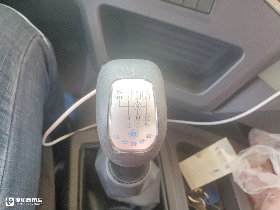 实拍联合U+420牵引车,笼式结构配液缓,车主说因为安全才选的联合 - 第19张 - 提加商用车网 实拍联合U+420牵引车,笼式结构配液缓,车主说因为安全才选的联合 - 第19张