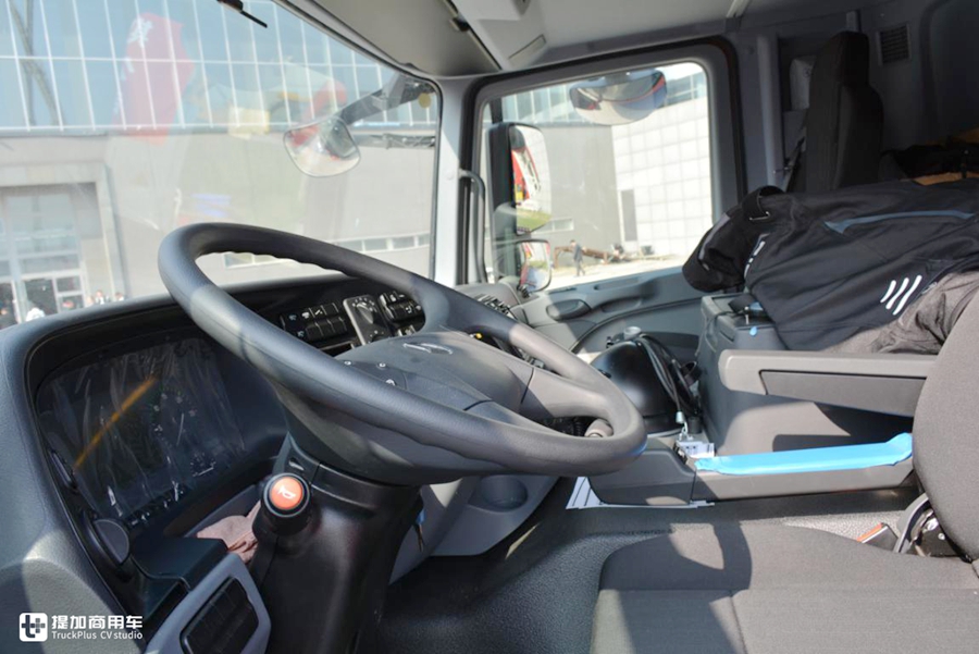 52米云梯+1800L水炮,这款马基路斯直臂云梯消防车性能真暴力 - 第14张 - 提加商用车网 52米云梯+1800L水炮,这款马基路斯直臂云梯消防车性能真暴力 - 第14张