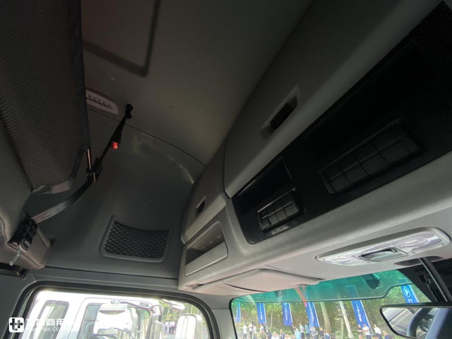 福田又发布了一款高端载货车,双卧铺自动档,后桥还配了空气悬架 - 第9张 - 提加商用车网 福田又发布了一款高端载货车,双卧铺自动档,后桥还配了空气悬架 - 第9张