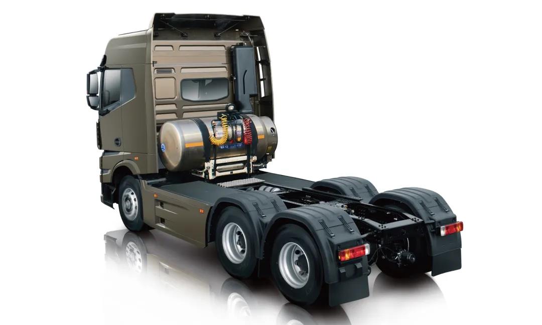 看得见的硬实力,吉利LNG重型牵引车 - 第5张 - 提加商用车网 看得见的硬实力,吉利LNG重型牵引车 - 第5张