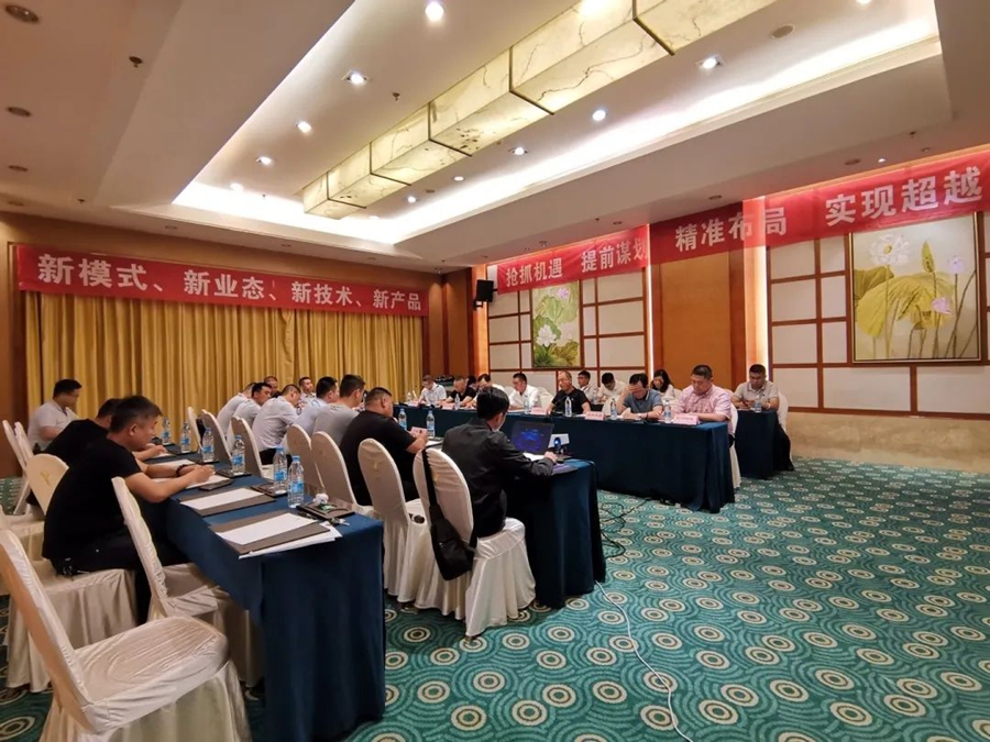 陕汽重卡 | 创新营销抢市场 马力全开忙交付 - 第4张 - 提加商用车网 陕汽重卡 | 创新营销抢市场 马力全开忙交付 - 第4张