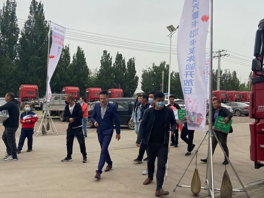 陕汽重卡 | 创新营销抢市场 马力全开忙交付 - 第11张 - 提加商用车网 陕汽重卡 | 创新营销抢市场 马力全开忙交付 - 第11张